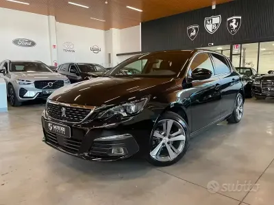 Usata Peugeot 308 GT 131 CV (96 kW) 2021 Nero Berlina