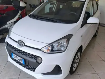 Usata Hyundai i10 65 CV (47 kW) 2020 Bianco Utilitaria