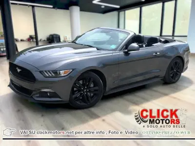 Usata Ford Mustang Convertible 317 CV (233 kW) 2016 Grigio Cabrio