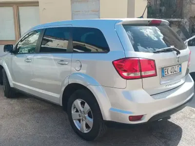 Usata Fiat Freemont 140 CV (102 kW) 2011 Grigio SUV