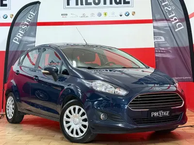 Usata Ford Fiesta Titanium 75 CV (55 kW) 2016 Blu Utilitaria