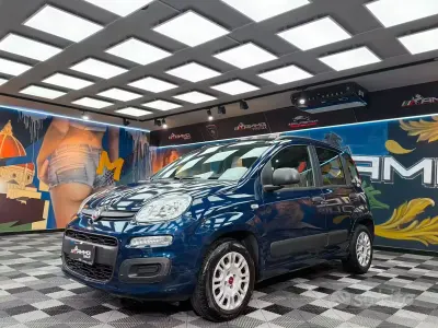Usata Fiat Panda Connect 69 CV (50 kW) 2019 Bluazzurro Utilitaria