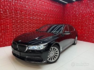 Usata BMW 730 Efficient Dynamics 265 CV (194 kW) 2018 Nero Berlina
