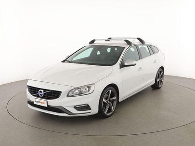 Usata Volvo V60 R-Design Momentum 150 CV (110 kW) 2015 Bianco Station wagon