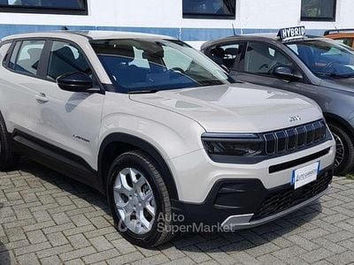 Usata Jeep Avenger Altitude 101 CV (74 kW) 2024 Beige SUV