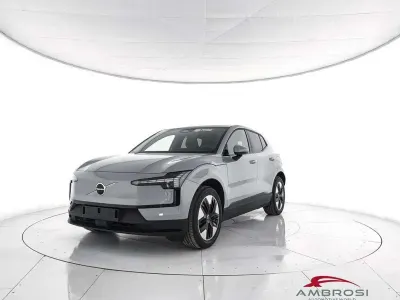 Nuova Volvo EX30 Core 144 kW (197 CV) 2026 Onyx black SUV