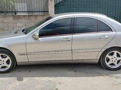 Usata Mercedes C220 Elegance 150 CV (110 kW) 2004 Grigio