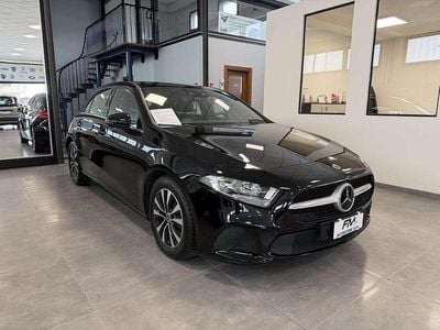 Usata Mercedes A200 Business 150 CV (110 kW) 2020 Nero Berlina