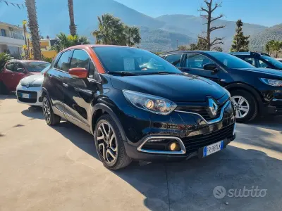 Usado Renault Captur 90 CV (66 kW) 2017 Negro SUV