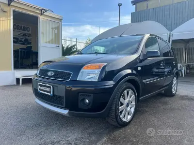 Usata Ford Fusion Titanium 80 CV (58 kW) 2009 Nero Utilitaria