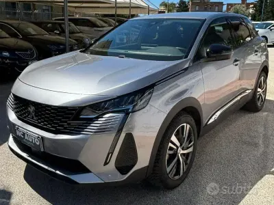 Usata Peugeot 3008 S 131 CV (96 kW) 2023 Grigio SUV