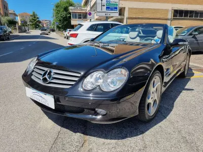 Usata Mercedes SL350 245 CV (180 kW) 2003 Nero Cabrio