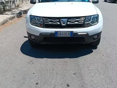 Usata Dacia Duster 105 CV (77 kW) 2014 Bianco SUV