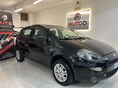 Usata Fiat Punto 77 CV (56 kW) 2012 Nero Utilitaria