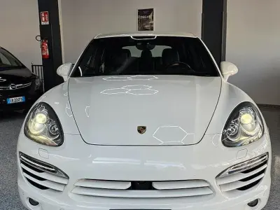 Usata Porsche Cayenne 245 CV (180 kW) 2012 Bianco SUV