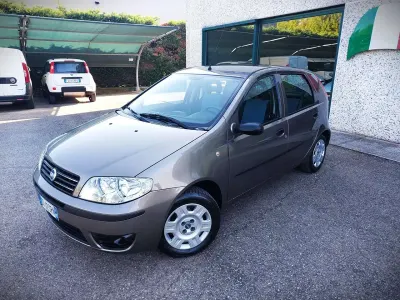 Usata Fiat Punto Classica 60 CV (44 kW) 2007 Grigio Utilitaria