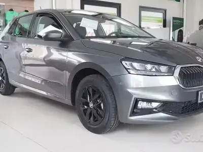 Ny Skoda Fabia 95 HK (69 kW) 2026 Grå Hatchback