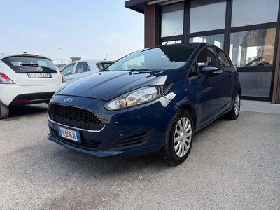 Usata Ford Fiesta Business Edition 75 CV (55 kW) 2016 Blu/azzurro Utilitaria