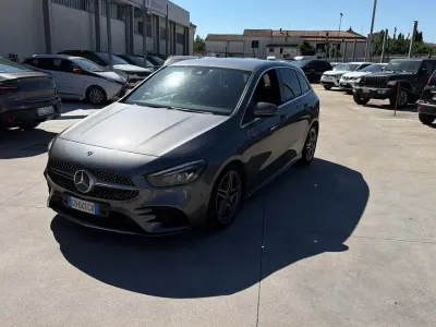 Usata Mercedes B180 Premium 116 CV (85 kW) 2020 Grigio Utilitaria