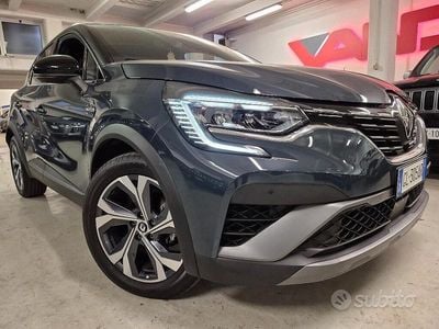 Usata Renault Captur Techno 100 CV (73 kW) 2022 Blu SUV