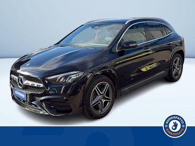 Usata Mercedes GLA180 Advanced Plus 116 CV (85 kW) 2024 Rosso metallizzato SUV
