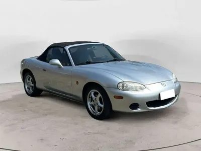 Usata Mazda MX5 110 CV (80 kW) 2002 Argento Cabrio