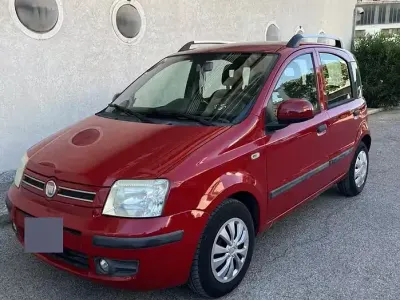 Usata Fiat Panda 69 CV (50 kW) 2011 Rosso Utilitaria