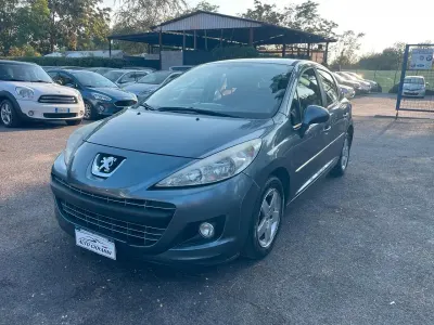 Usata Peugeot 207 68 CV (50 kW) 2011 Grigio Berlina