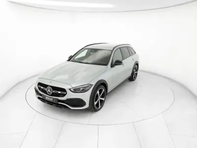 Usata Mercedes 220 Premium Plus 200 CV (147 kW) 2023 Argento high tech Station wagon