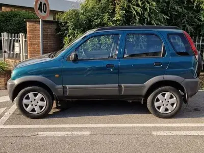 Usata Daihatsu Terios 86 CV (63 kW) 2002 Verde SUV