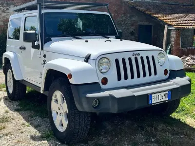 Usata Jeep Wrangler Sahara 200 CV (147 kW) 2011 Bianco SUV
