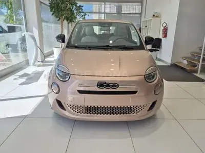 Nuova Fiat 500 Icon 65 CV (47 kW) 2026 Utilitaria