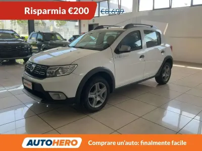 Usata Dacia Sandero Prestige 90 CV (66 kW) 2017 Bianco Utilitaria