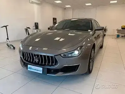 Usata Maserati Ghibli GranLusso 275 CV (202 kW) 2019 Bianco Berlina