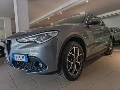 Usata Alfa Romeo Stelvio Super 210 CV (154 kW) 2018 Grigio SUV