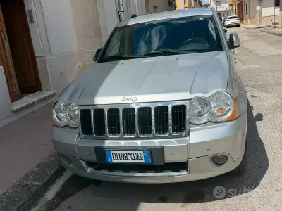 Usata Jeep Grand Cherokee 218 CV (160 kW) 2009 Grigio SUV