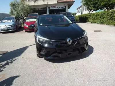 Usata Renault Clio V Intens 91 CV (66 kW) 2021 Nero Berlina