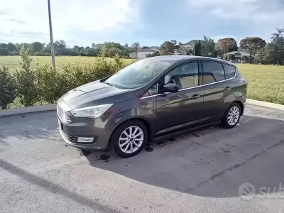 Käytetty Ford C-MAX Titanium S 120 HP (88 kW) 2018 Harmaa Tila-auto