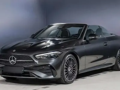 Usata Mercedes CLE180 Advanced Plus 170 CV (125 kW) 2025 Graphit gray Cabrio