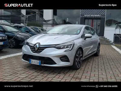 Usata Renault Clio V Intens 140 CV (102 kW) 2022 Grigio Berlina