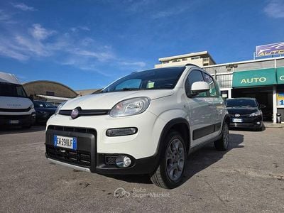 Usata Fiat Panda 4x4 75 CV (55 kW) 2014 Bianco Utilitaria