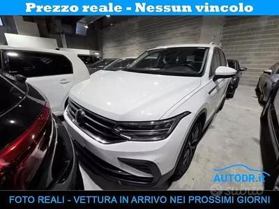 Usata VW Tiguan Life 150 CV (110 kW) 2022 Bianco SUV