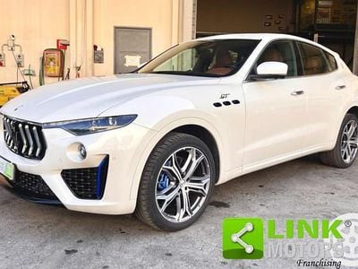 Usata Maserati Levante 330 CV (242 kW) 2021 Bianco SUV