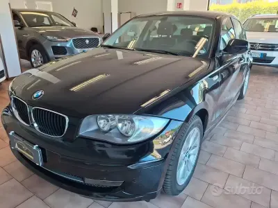 Usado BMW 116 122 HP (89 kW) 2010 Preto Citadino