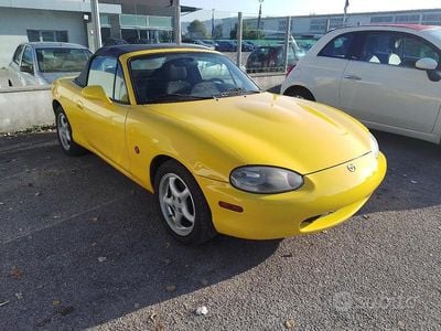 Giallo Usata 2000 Mazda MX5 Cabrio | 9500 € (Buon prezzo)