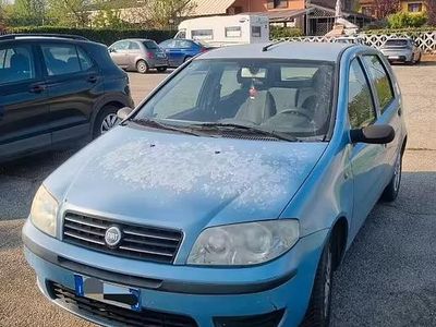 Usata Fiat Punto 70 CV (51 kW) 2003 Utilitaria