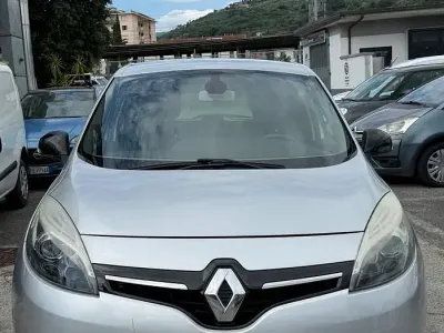 Usata Renault Scénic III 110 CV (80 kW) 2015 Grigio Monovolume