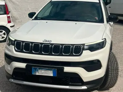 Usata Jeep Compass 131 CV (96 kW) 2023 Bianco SUV