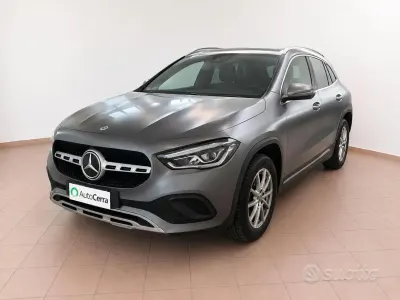 Usata Mercedes GLA200 Business 150 CV (110 kW) 2023 Grigio SUV