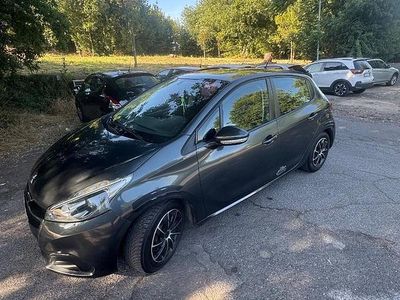 Usata Peugeot 208 82 CV (60 kW) 2017 Grigio Utilitaria